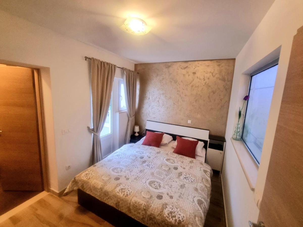 Apartments Luxury Oasis Makarska Exterior foto